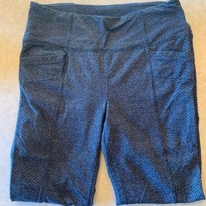 Athleta leggings size Medium